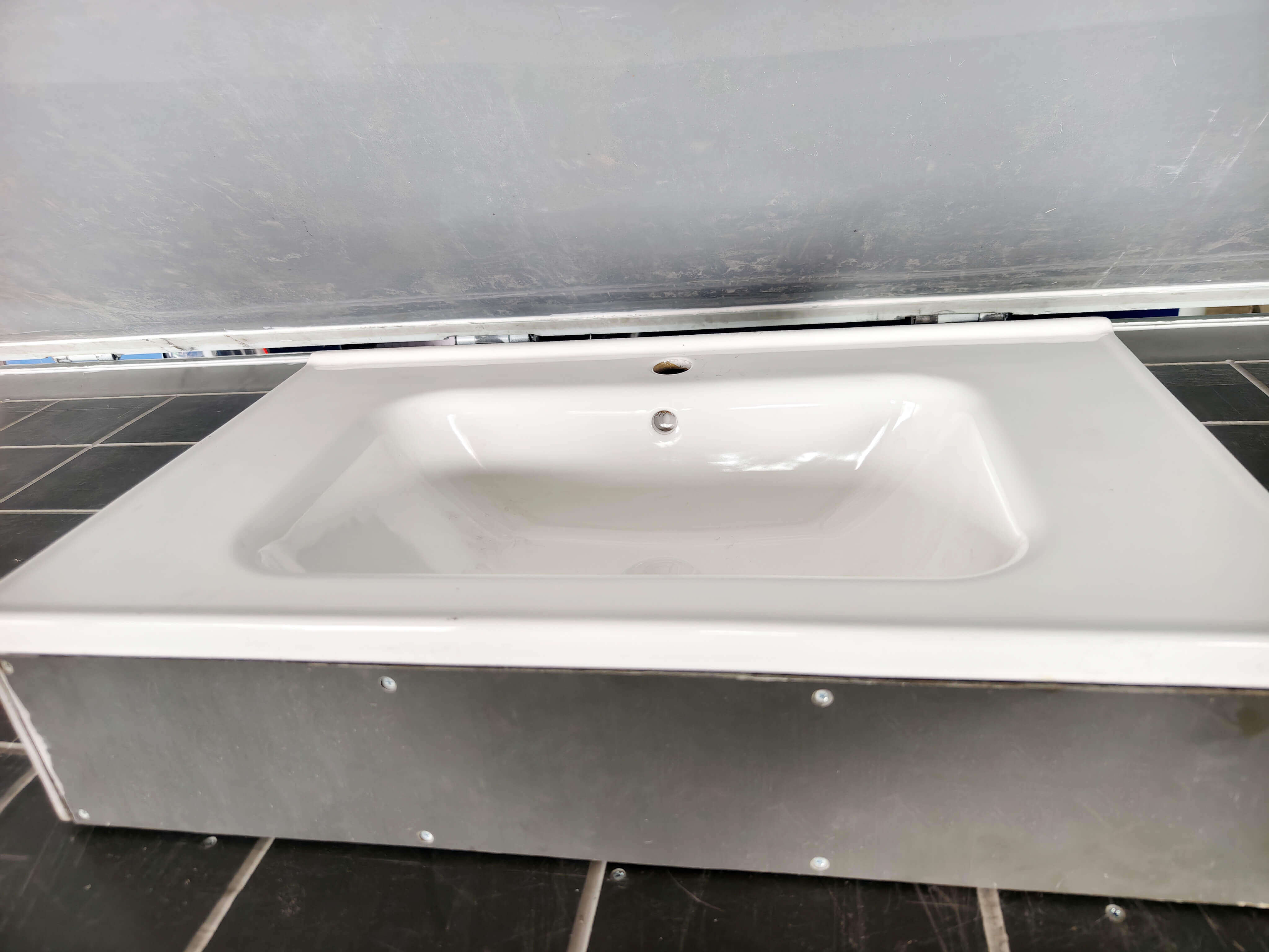 VMP-B vacuum press for 3D thermoforming acrylic & thermoplastic sheets