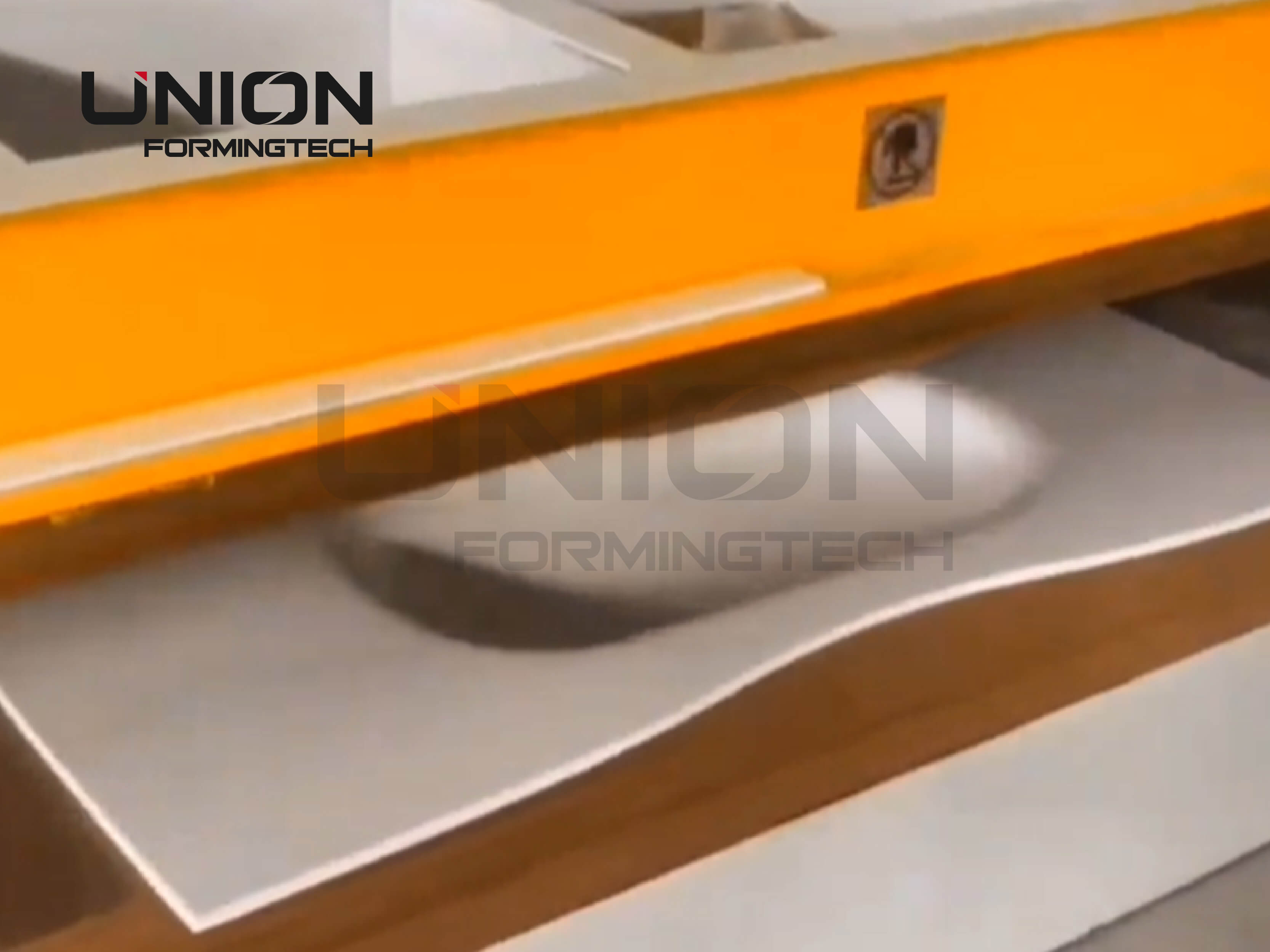 HP-2500A hydraulic press for Corian basins & polyester panels