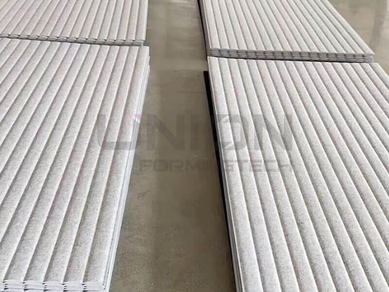 HP-2500A hydraulic press for Corian basins & polyester panels