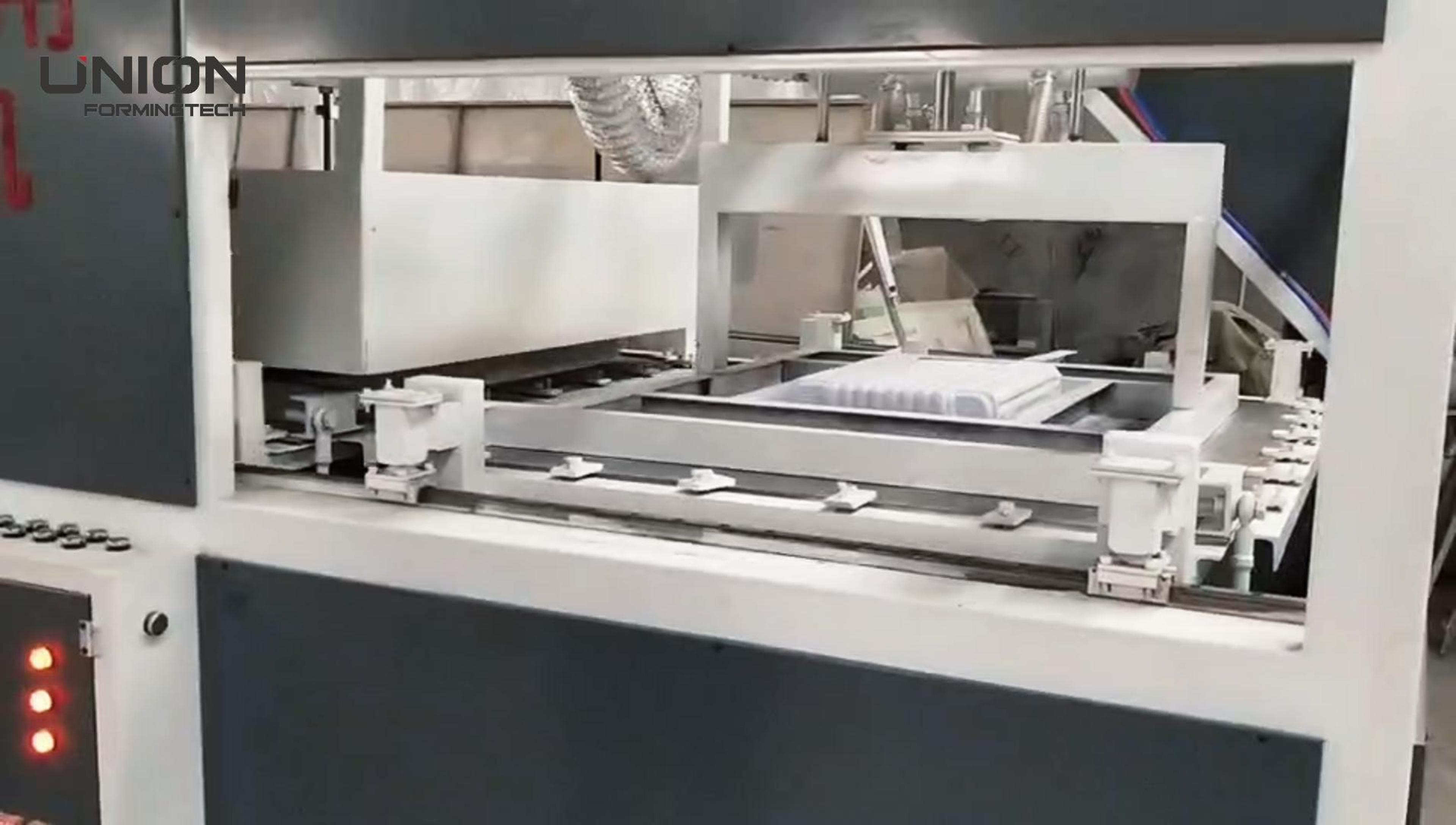 Luggage Vacuum Forming Machine for PC ABS Suitcase Making