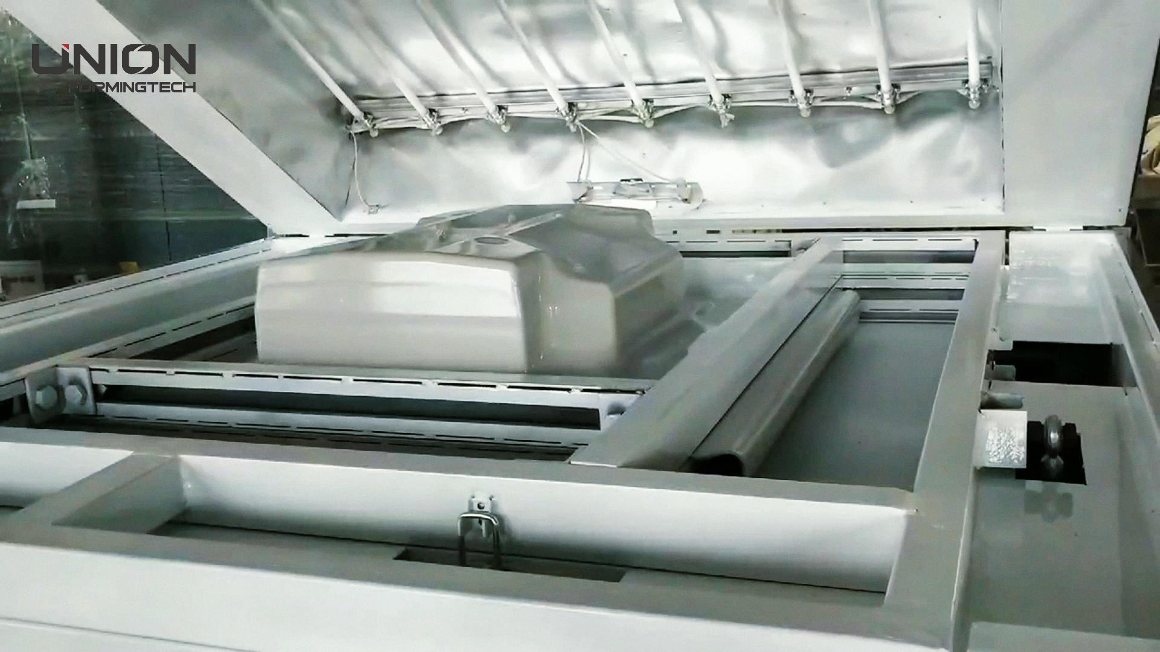 VFM-1200 ABS PMMA Vacuum Forming Machine with Easy Operation